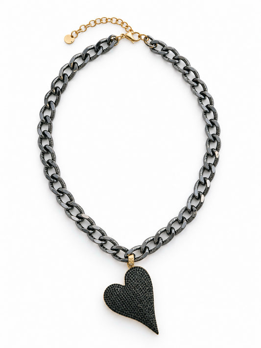 Vėrinys ‘Black heart’